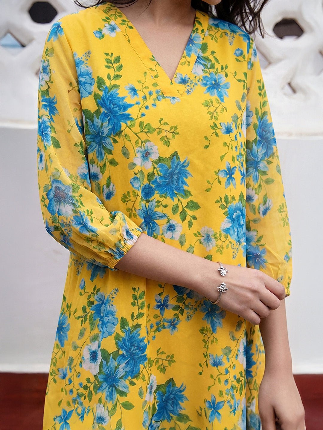 JAA26TU04492_1.jpg Yellow Georgette Floral Printed A-Line Short Kurti - Image 1